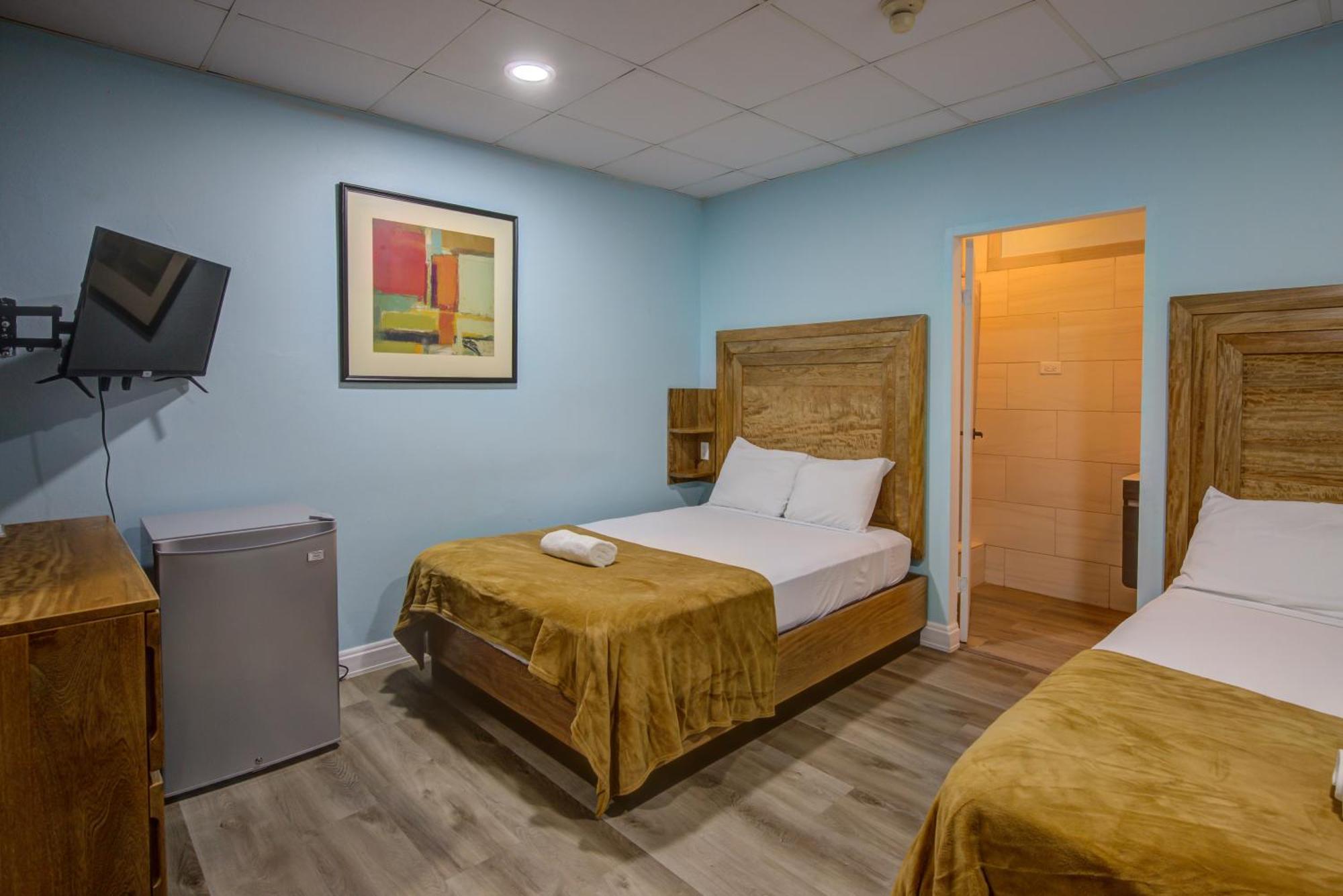 Airport Suites Hotel Piarco Exterior photo