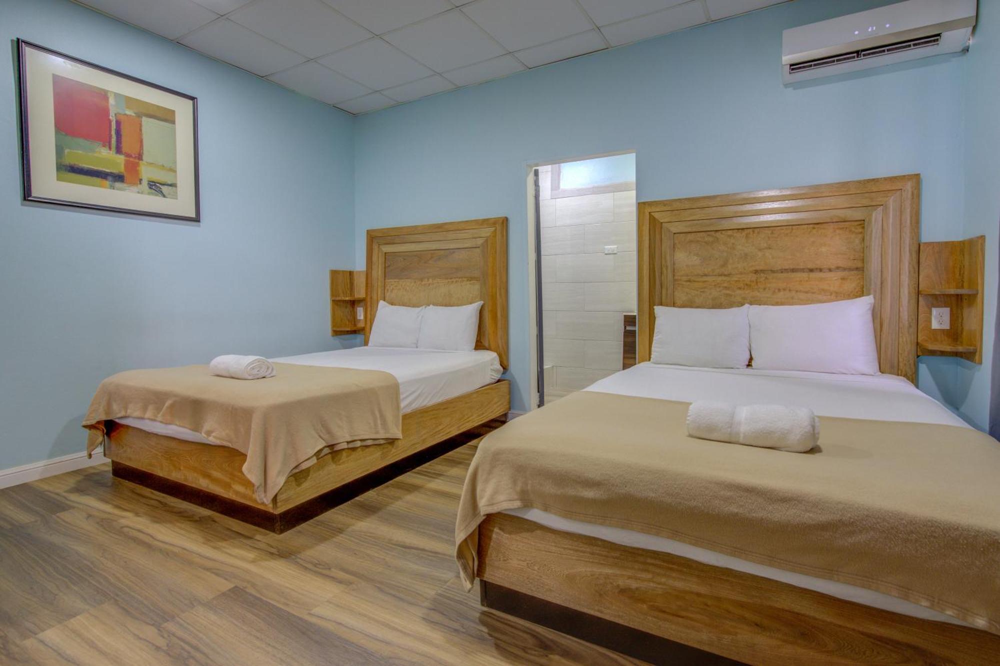 Airport Suites Hotel Piarco Exterior photo