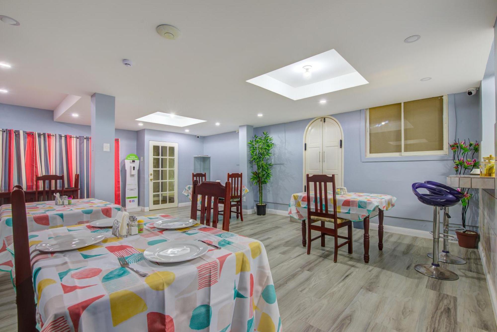 Airport Suites Hotel Piarco Exterior photo
