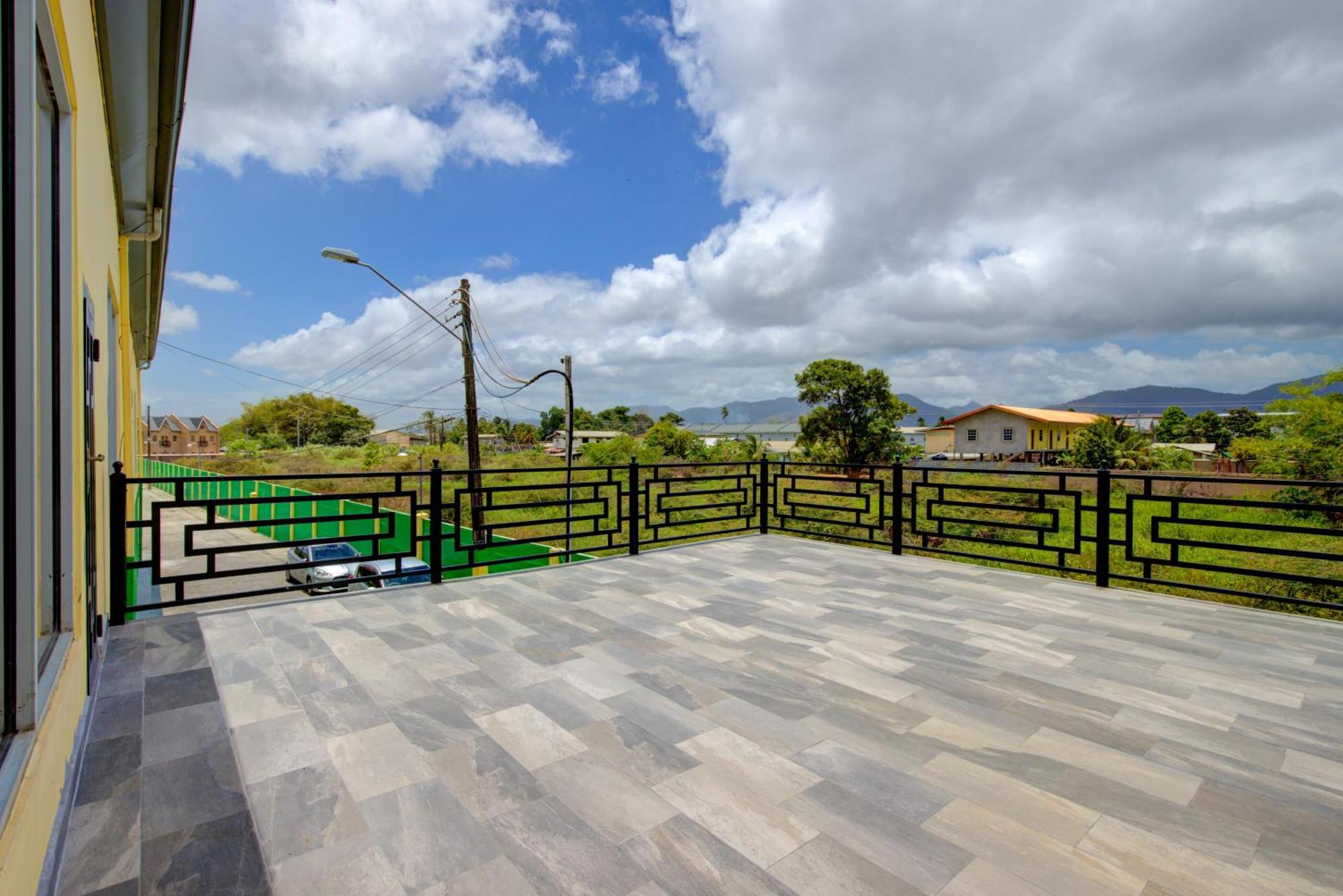 Airport Suites Hotel Piarco Exterior photo